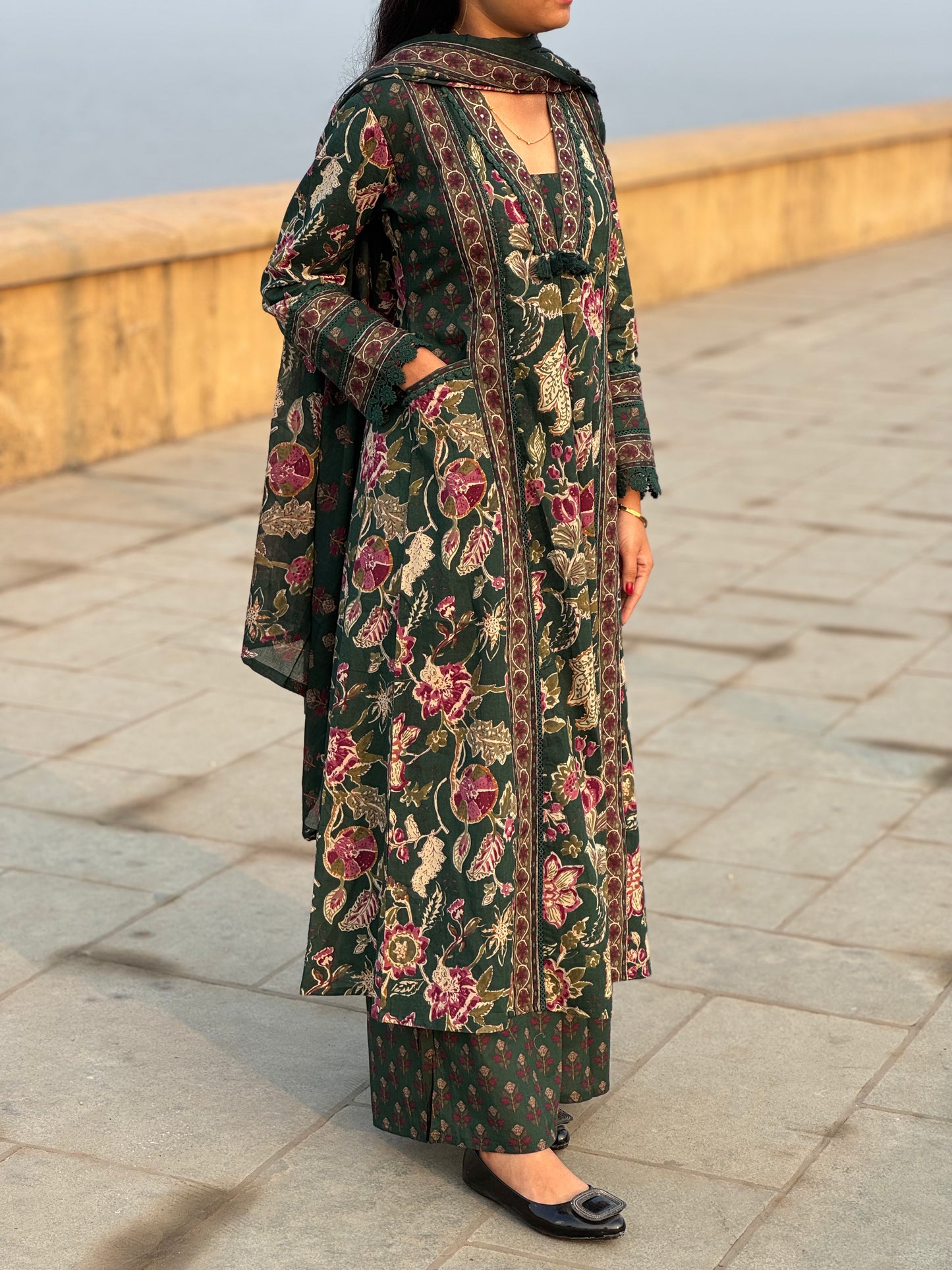 Latest Floral Printing Cotton Semi-Party Wear A-Line Suit.