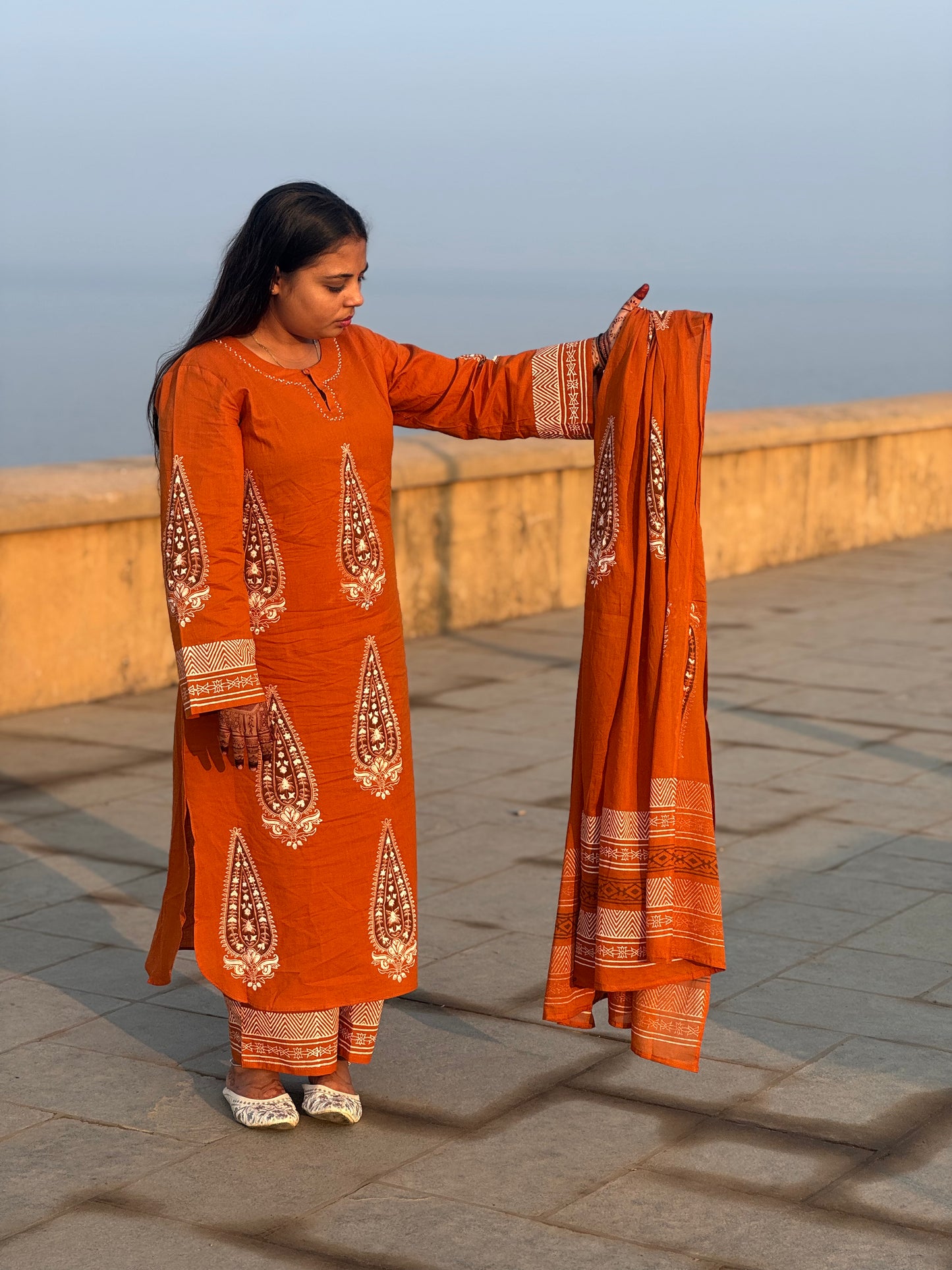 Latest Printing Cotton Hand Embroidery Semi-Party Wear Straight Cut Suit.