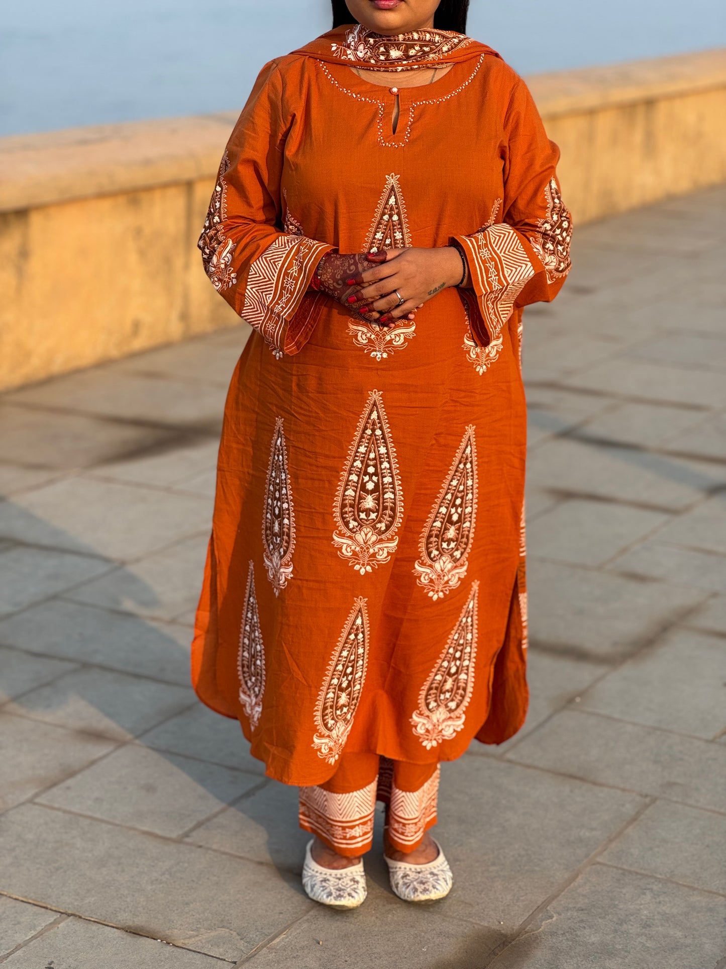 Latest Printing Cotton Hand Embroidery Semi-Party Wear Straight Cut Suit.