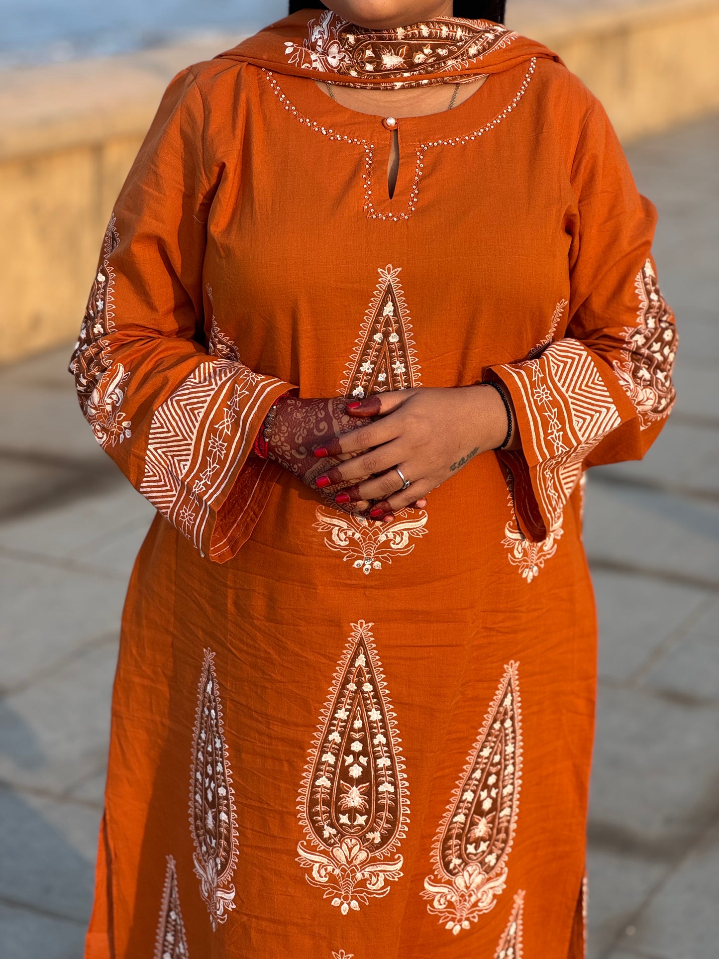 Latest Printing Cotton Hand Embroidery Semi-Party Wear Straight Cut Suit.
