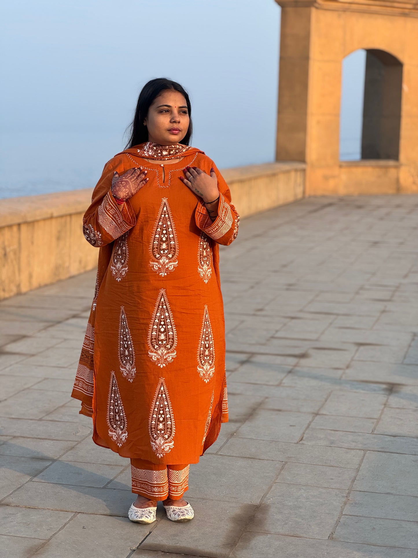 Latest Printing Cotton Hand Embroidery Semi-Party Wear Straight Cut Suit.